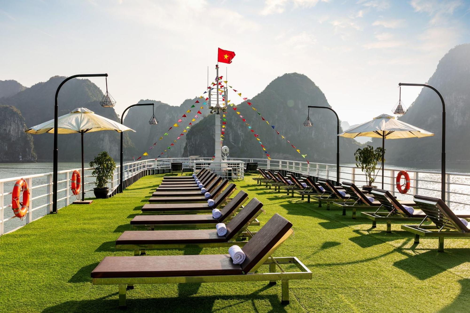 Halong Dragon Bay Cruise Hotel Ha Long Exterior photo