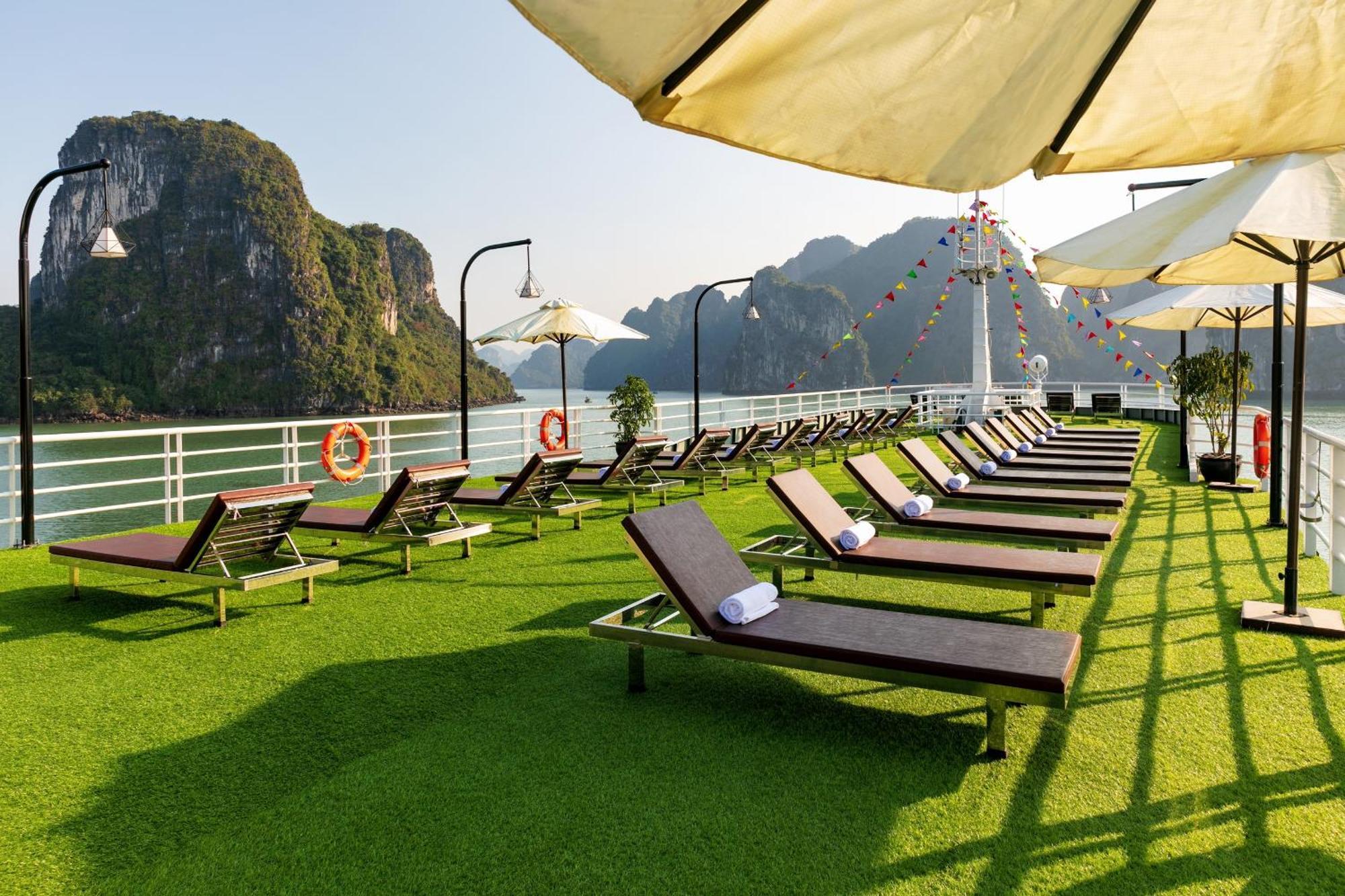 Halong Dragon Bay Cruise Hotel Ha Long Exterior photo