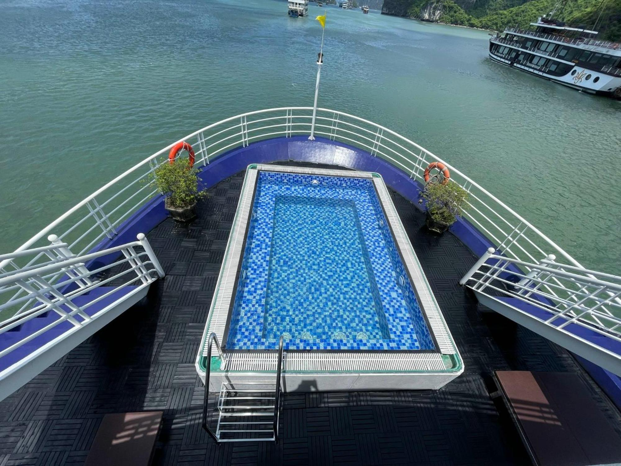 Halong Dragon Bay Cruise Hotel Ha Long Exterior photo